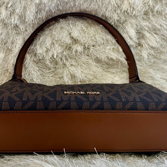 Michael Kors Maeve MD Pouchette (Brown) NWT - Picture 3 of 7